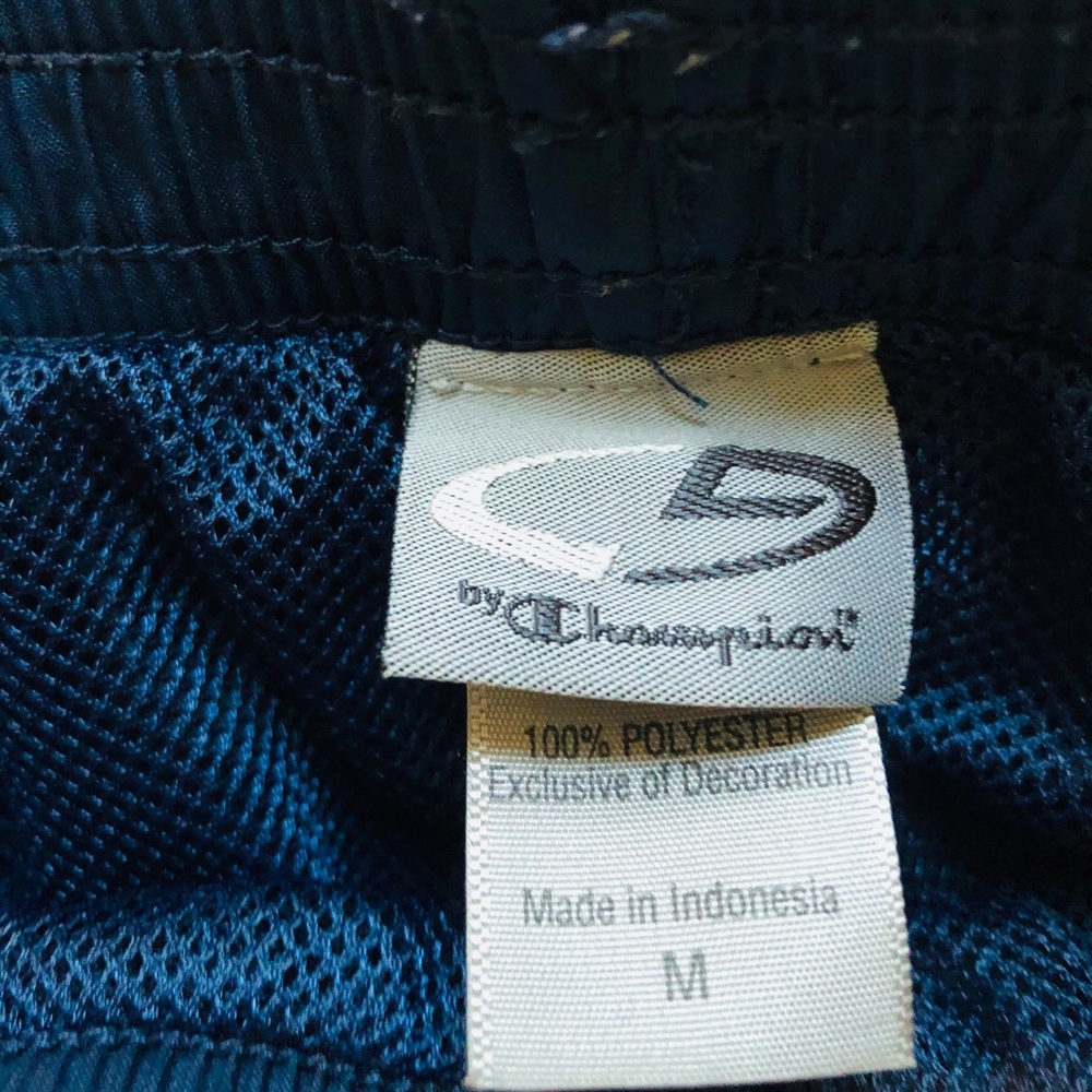 Girls size 8 navy blue champion sweatpants! - Picture 7 of 7